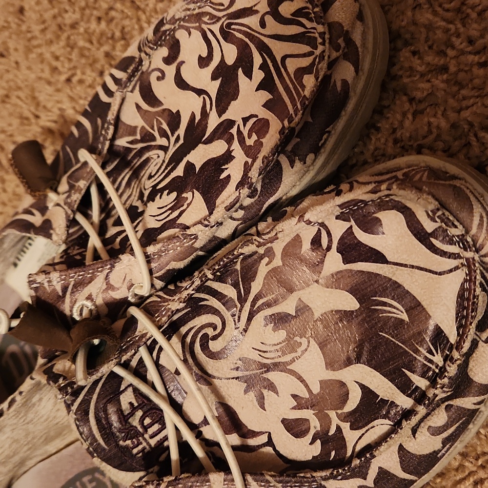 Hey Dude Patterned Casual Slip-on Shoes Womans Size 7 - Picture 5 of 15